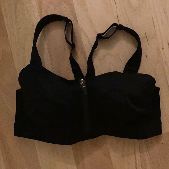 VS sports Bra. 34D